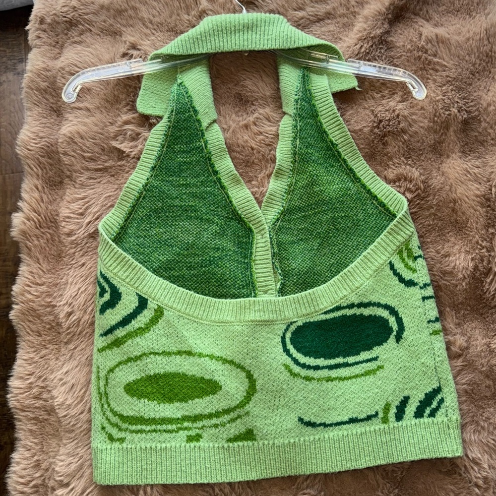 Green Patterned Knit Top - Picture 4 of 4